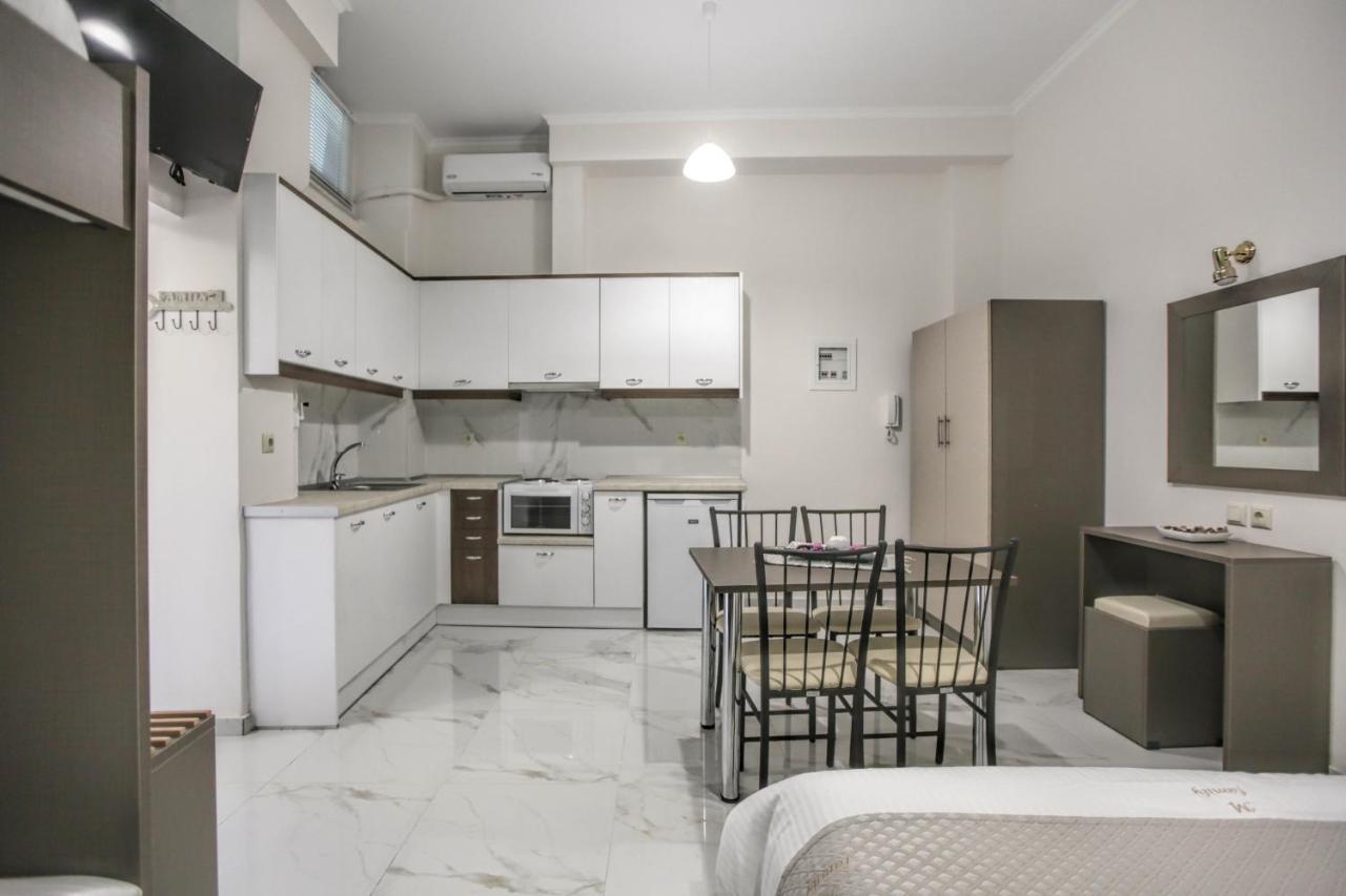 Del Sol #3 Meteora Luxurious Family Suites Kalampáka Eksteriør bilde